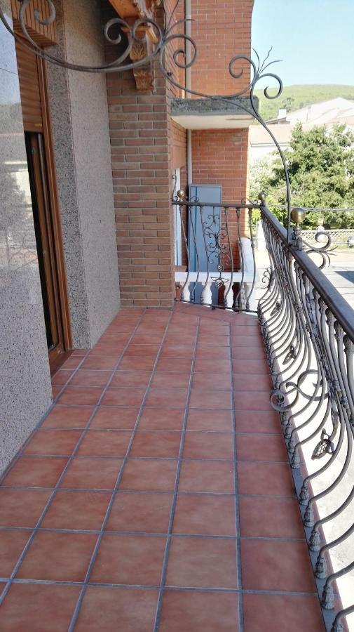 Apartamento Casa Tiburcio Arenas de San Pedro Exterior foto